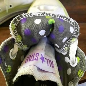 Converse low top sz 7